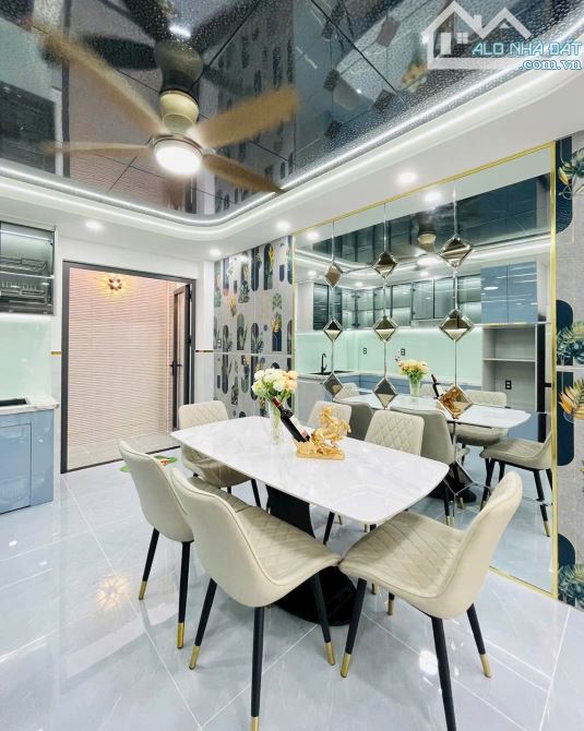 Căn nhà thiết kế hiện đại ngay Nguyễn Oanh, GV. Giá: 3 Tỷ 110 tr / 64m2. Hẻm ô tô 4.5m - 2