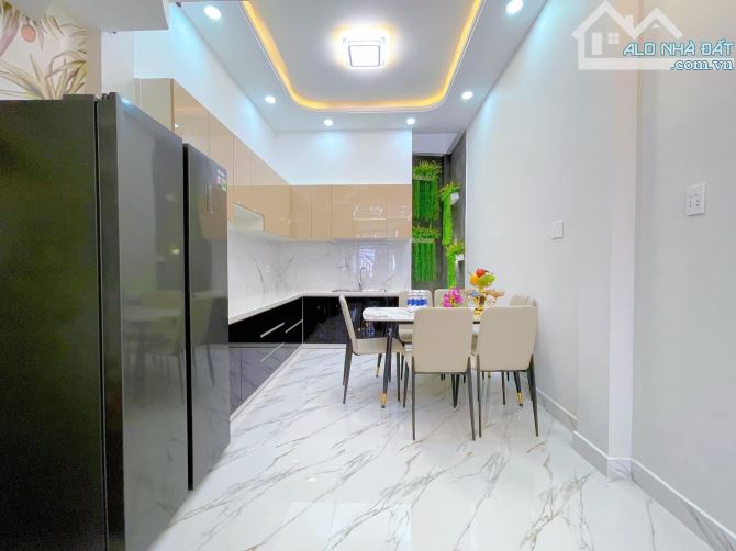 🌼 Nhà bán tại hẻm ô tô Lê Quang Định - Quận Bình Thạnh / Giá 2 Tỷ 580 (Sổ Hồng Riêng) - 2