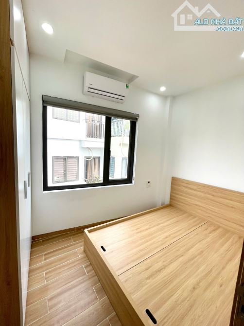 1n1k Dịch Vọng Hậu_ban công cửa sổ thoáng_đủ pccc_có thang máy - 2
