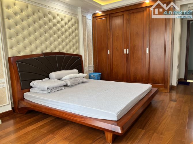 Bán nhà phố Lý Nam Đế, 3 thoáng, phân lô, ô tô tránh, 66m2 , MT5m, 5 tầng hiện đại. - 2