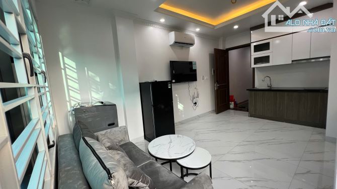 Toà CHDV Thái Thịnh, 85m2*7T thang máy, MT 10M, 18 PKK, ngõ KD ô tô, dòng tiền 1 tỷ/năm - 2