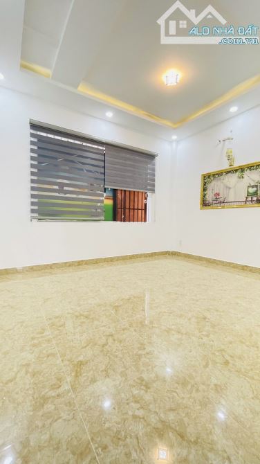 Đường Trần Thị Năm, Quận 12, hẻm 6m, 4.5x15m, 5 Tầng, 5.x tỷ - 4
