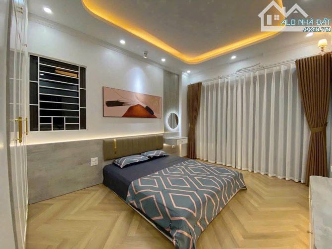 SIÊU PHẨM HOÀNG LIỆT -  VỊ TRÍ ĐẮC ĐỊA - TIỀM NĂNG CAO - 9.3 Tỷ - 2
