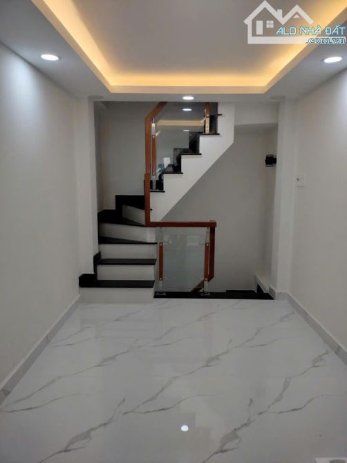 Nhà Mặt Tiền Mới Xây Đường Nhật Tảo P.8 Kinh Doanh Sầm Uất Giá 10T8 TL Mạnh - 2