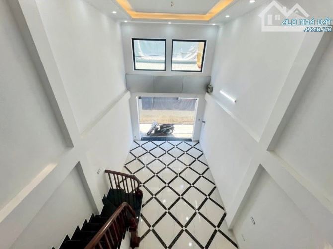 Ngọc Hồi - Thanh Trì 52m x 5 tầng, mặt tiền 3.4m, giá 7.8 tỷ thương lượng - 2