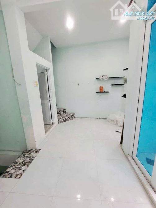 👉QUẬN 6: SIÊU PHẨM VĂN THÂN .30M2 .4 TẦNG ĐÚC - NGANG RỘNG 5M HIẾM - HẺM 6M XE HƠI ĐỖ CỬA - 2