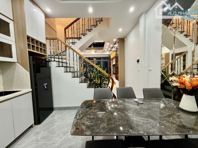 Bán nhà phố KIM HOA, Đống Đa, 50m2 x 5 tầng x 4m mặt tiền, giá 11 tỷ - 2