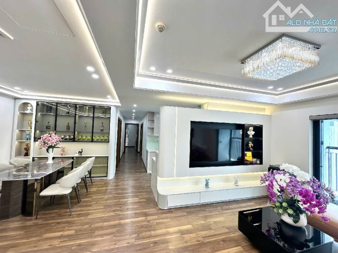 Siêu Phẩm Goldmark City – 120m² – Full Nội Thất Cao Cấp – Giá Chỉ 10.2 Tỷ - 2