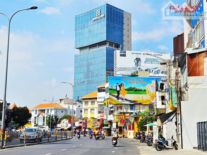 Bán nhà 90 Trương Định - DT 612m2 - cấp 4 - CTXD 2 hầm + 15 tầng - Giá 270 tỷ TL - 2