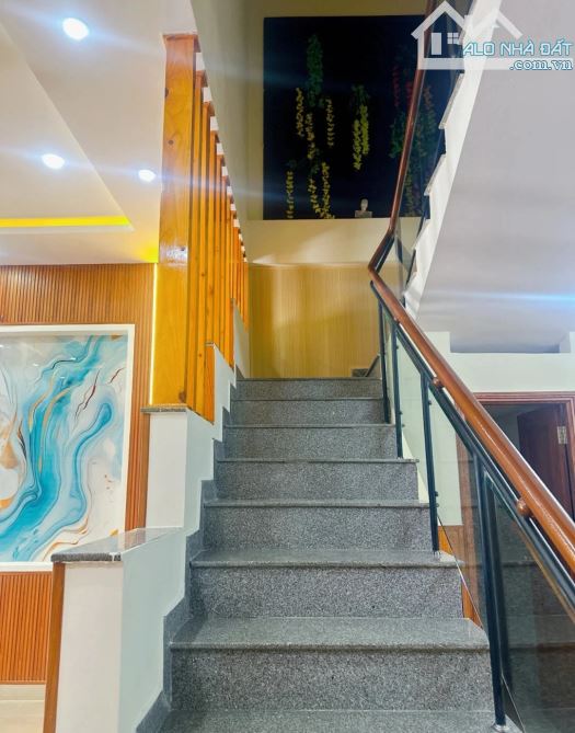 🔥NHÀ 2 TẦNG GẦN 100M2 - MT KHUÊ TRUNG - P/H  Ở , KINH DOANH VÀ CHO THUÊ DÒNG TIỀN ỔN ĐỊNH - 2