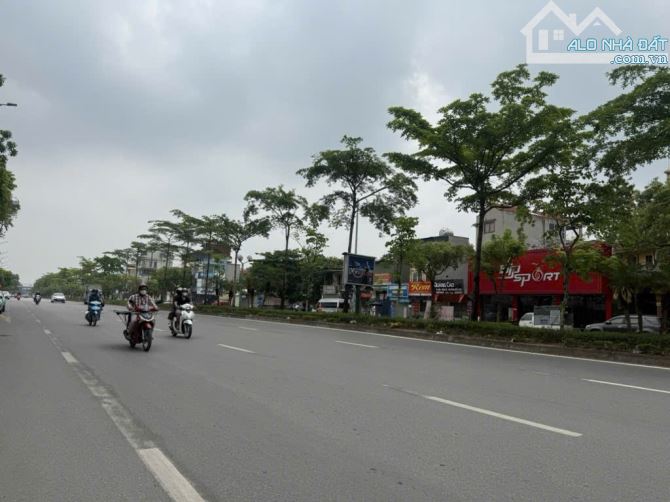 SIÊU HIẾM - BÁN NHÀ MẶT PHỐ NGÔ GIA TỰ - LONG BIÊN - VỊ TRÍ KINH DOANH ĐỈNH - 220M - 55 TỶ - 2