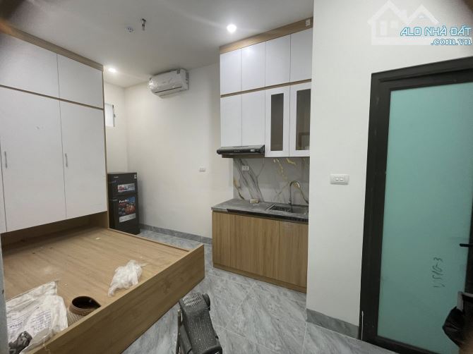 Bán Nhà Dòng Tiền Ngõ Láng 6 Tầng 11 Phòng Khép Kín ( Cách Phố Ô Tô Tránh 50M) - 2