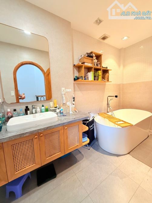 BÁN NHÀ HẺM Ô TÔ ĐƯỜNG 3/2 QUẬN 10. 4.2m*13m. - 2