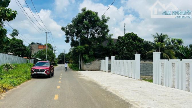 MẶT TIỀN ĐOÀN TRUNG CÒN SÁT TL52 - XÃ ĐÁT ĐỎ.DÂN CƯ BIỂN TRƯỜNG ĐỀU GẦN - 2