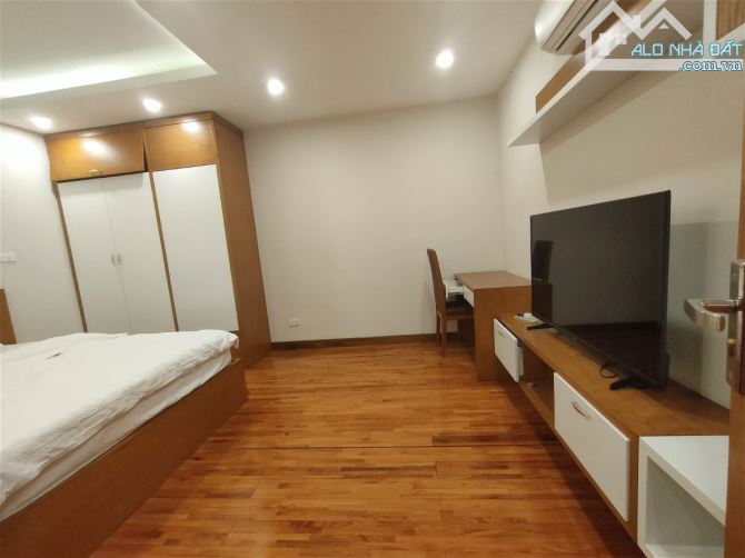 Bán căn hộ dịch vụ, đường Liễu Giai, 106m2, MT6m, gần phố, ô tô đỗ cửa, 9 tầng hiện đại. - 2