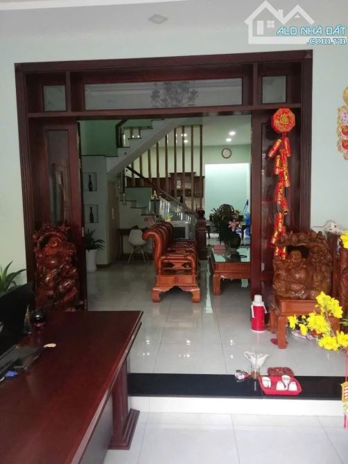 BÁN NHÀ NGUYỄN VĂN QUÁ Q12 - 3 TẦNG 113M2 ( 5M X 22.5M) - 6.26 TỶ - 2