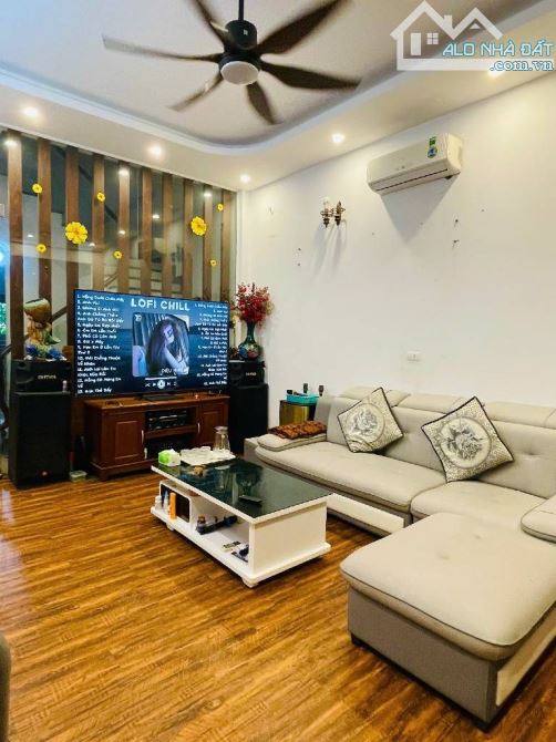 🏡 SIÊU PHẨM TRUNG TÂM YÊN VIÊN – BIỆT THỰ/ KINH DOANH – NGÕ THÔNG, Ô TÔ TRÁNH, GIÁ TỐT 🔥 - 2