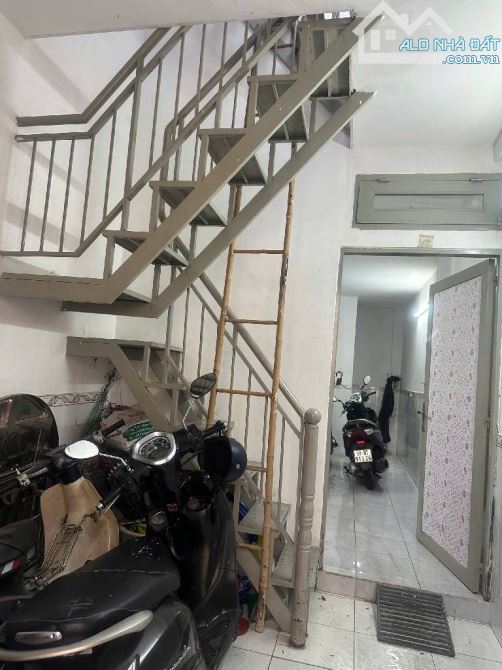 B.ÁN NH.À đường 3/2,P8.Q.10. Vị trí nhà rất trung tâm,thông tứ phía ra nhiều đường,thông r - 2