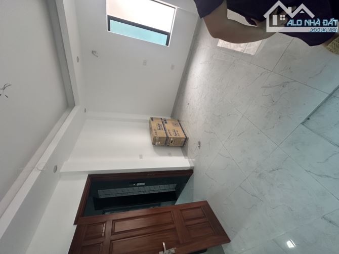 Bán tòa căn hộ dịch vụ Minh Khai 40m,mt 4.1m, 6 tầng thang máy, 9 phòng khép kín - 2
