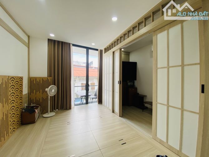 Bán nhà quận 5 - mặt tiền KD - 6 tầng thang máy - 2