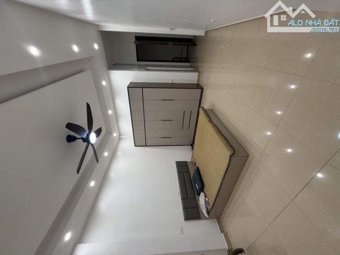 TRUNG TÂM ĐỐNG ĐA– 50M Ô TÔ TRÁNH – 7 TẦNG – 4 NGỦ - 2