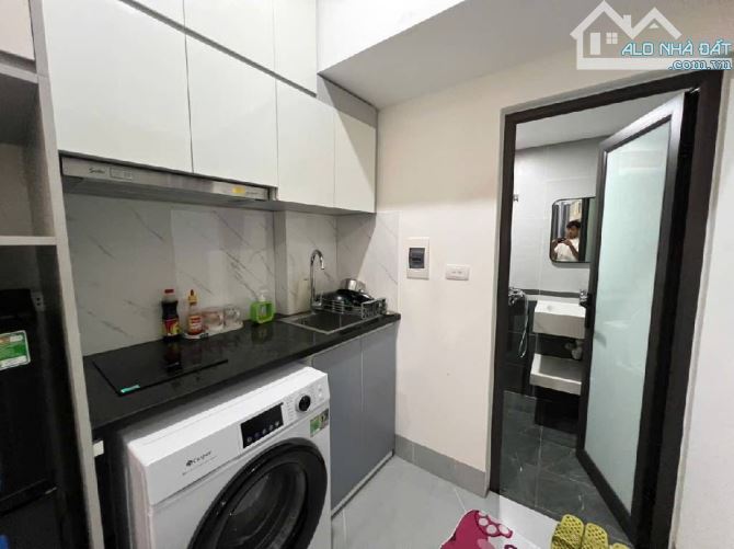 Bán toà nhà dòng tiền thông số vàng mặt tiền khủng như biệt thự tại Võ Chí Công CG 14 tỷ - 2