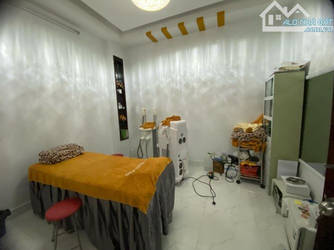Lô góc Tây Sơn, ô tô tránh đỗ, kinh doanh, dân xây, ô tô ngủ trong nhà, 60m2 chỉ 21.5 tỷ - 2