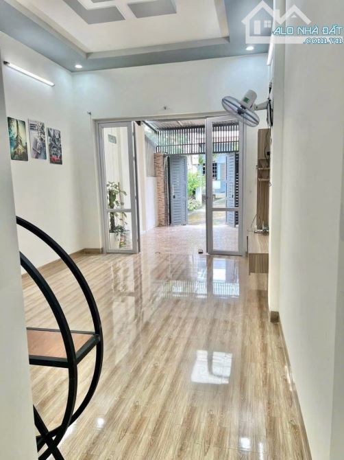 HẠ GIÁ BÁN GẤP NHÀ MẶT TIỀN ĐẶNG VĂN NGỮ GẦN CHỢ ĐÊ - Loctran - 2