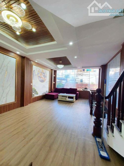 Bán nhà Yên Lộ- Yên Nghĩa: 35m*5tầng, ô tô vào, gần trường đại học, nhỉnh 5tỷ - 2