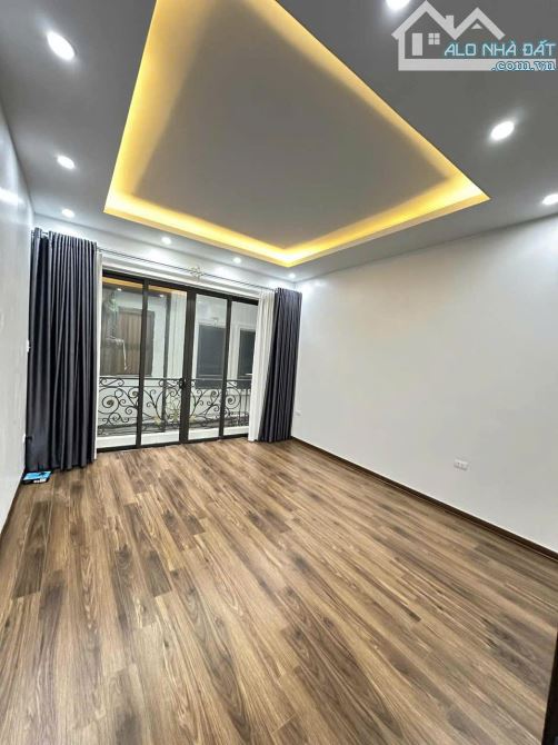 Cho thuê nhà ngõ 1160 ĐƯỜNG LÁNG. 15 triệu/ tháng. Phù hợp ở Gia đình, Văn phòng, KD Onl - 2