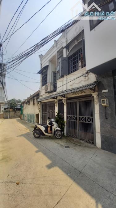NHÀ HẺM 2889 PHẠM THẾ HIỂN, QUẬN 8 - 2