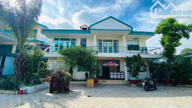 Cho thuê mặt bằng 2200m2 đường Phạm Văn Thuận trung tâm Biên Hoà - 2