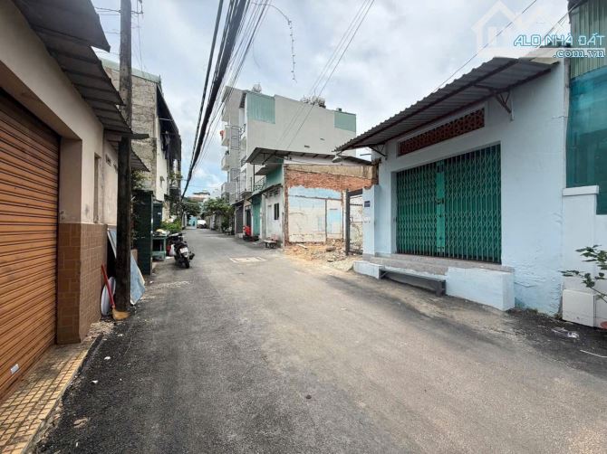 Bán lô đất full thổ cư thích hợp xây CHDV ngay cạnh trường học phường TNP A - 2