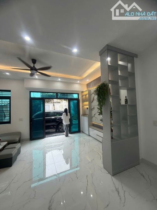 Bán nhà 3 tầng thiết kế hiện đại ngõ đông khê phường ngọc châu hải dương - 2
