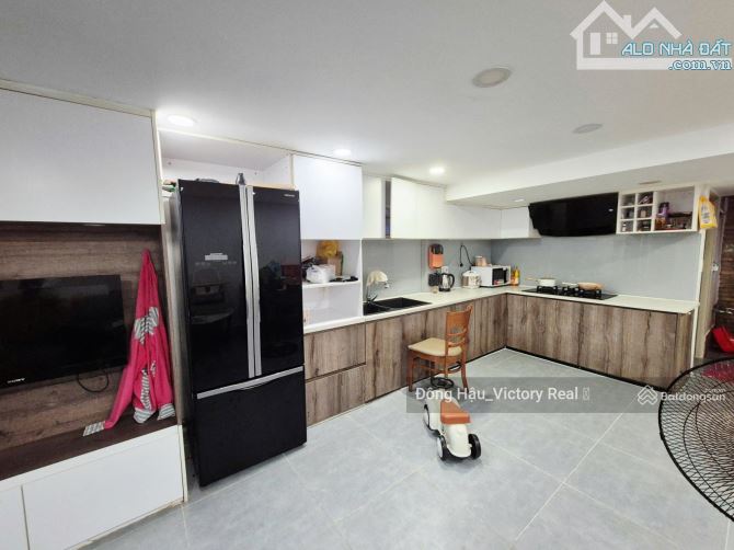 Bán nhà Cách Mạng Tháng 8 - DT 4 x 10,25m - KC 3 tầng - giá 5.9 tỷ TL - 2