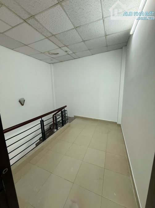 Bán nhà hẻm 4m Ni Sư Huỳnh Liên - DT 4x10m - 1 trệt 2 lầu giá chỉ 5.7 tỷ tl - 2