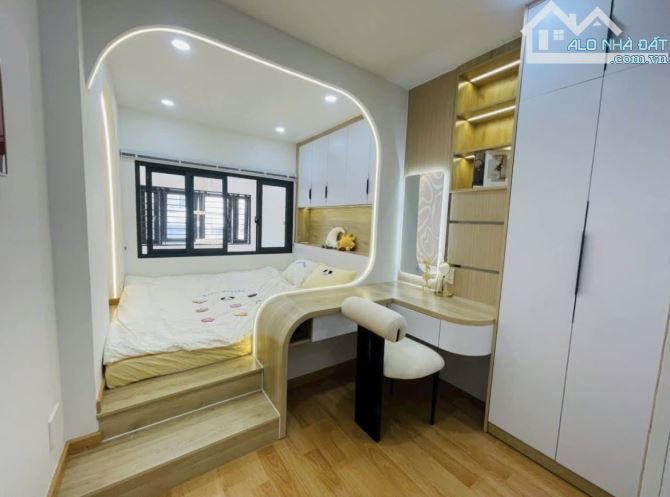 BÁN NHÀ CHO THUÊ 20tr/tháng trần khắc trân- quận 1 giá 5tỷ230/ 64m2 - 2
