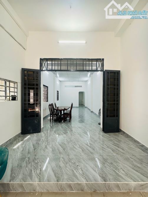 Cần bán gấp HXH Trường Chinh, P. Tân Hưng Thuận, DT 5,1x15m nhà cấp 4 giá 4,7 tỷ TL: - 2