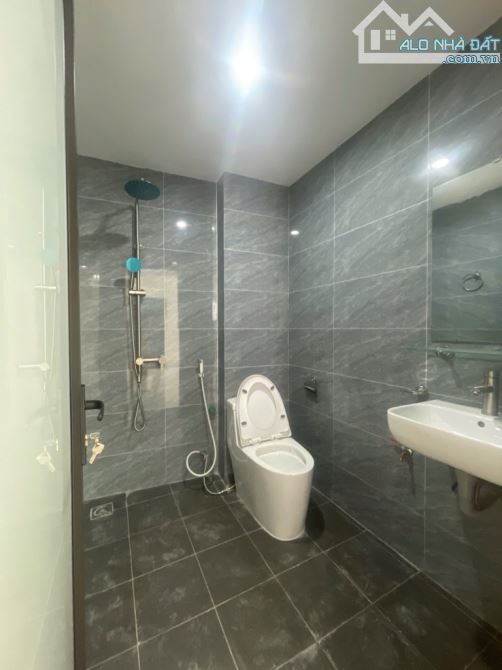 NHÀ ĐẸP LÔ GÓC - HỒ TÙNG MẬU - 5 TẦNG FULL NỘI THẤT ĐẸP - GẦN Ô TÔ, Ở NGAY - GIÁ  8.1 TỶ - 2