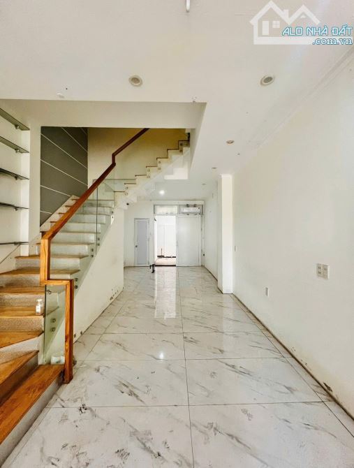 Cho thuê nhà 1 trệt 2 lầu khu D2D 1 sẹc Võ Thị Sáu giá chỉ 15 triệu - 2