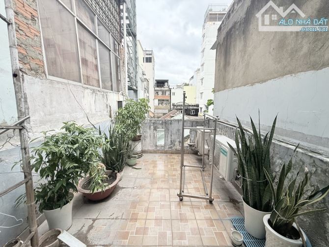 Bán nhà gần MT Bùi Viện Q1, 25m², 5 tầng BTCT, SHR – Chỉ 4.xx tỷ - 2