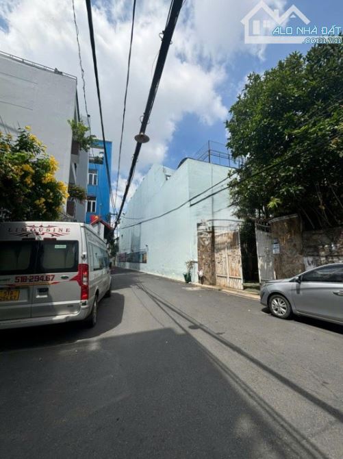 Bán nhà HXH Thích Quảng Đức, P. 4, Q. Phú Nhuận. DT: 8 x28m, nở hậu tiện xây giá 26.8 tỷ - 2