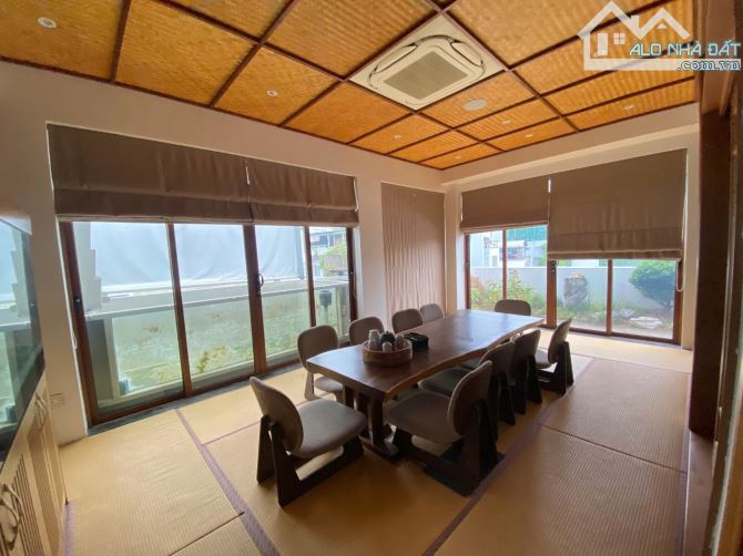 Cho thuê 2MT 55 Hoa Đào Quận Phú Nhuận DT 10x15m hầm trệt 2 lầu giá 80 - 2