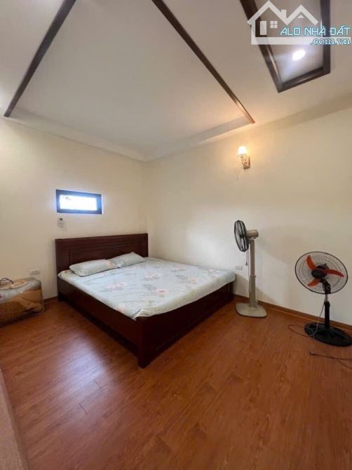 Tam Trinh - Ngay Cầu Mai Động, Nhà Đẹp  Ở Ngay - 15M Ra Ô Tô - 25M Ra Phố, Nhỉnh 7 Tỷ - 2