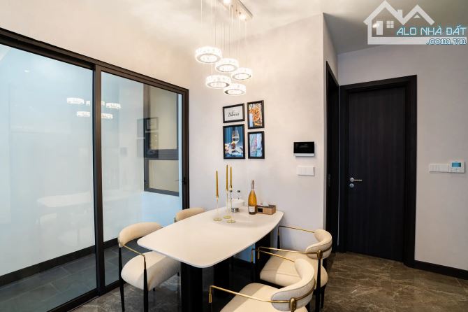 Chính chủ cần bán căn hộ 57m², tầng 10, Chung cư The Golia by Silk Park số 8 Nguyên Hồng - 2