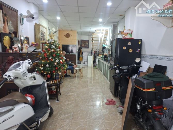 trường thọ  nhà 2 tầng 72m2 chỉ 6.5 tỷ hẻm xe hơi - 2