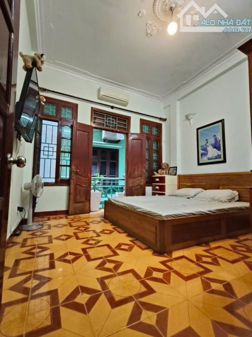 BÁN NHÀ ĐẸP ĐỐNG ĐA- NHÀ DÂN XÂY – 40M2*MT 4M – NHỈNH 10 TỶ - SIÊU HIẾM - 2