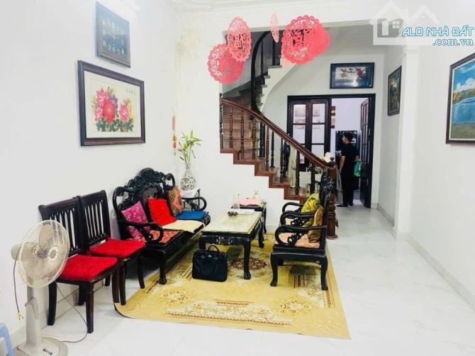 Tây Sơn - Phân lô, vỉa hè, ngõ thông, nhà dân xây - 49m*4T - 15 Tỷ - Không đăng ảo - 2