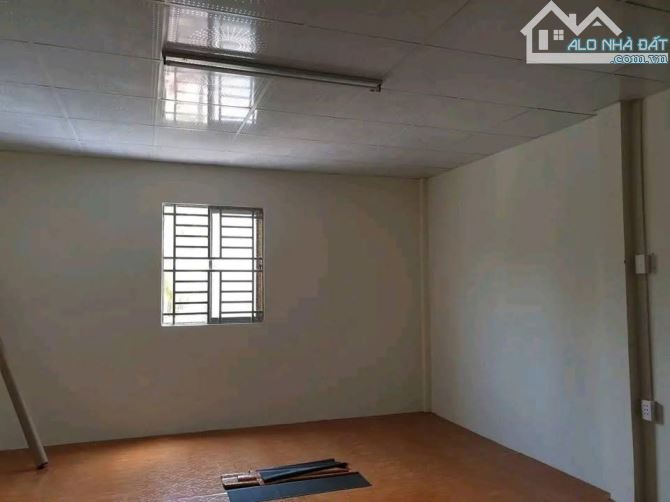 Căn nhà ngay Tân Hiệp 8, Hóc Môn giá chỉ có 850trieu với diện tích 109m2 - 2