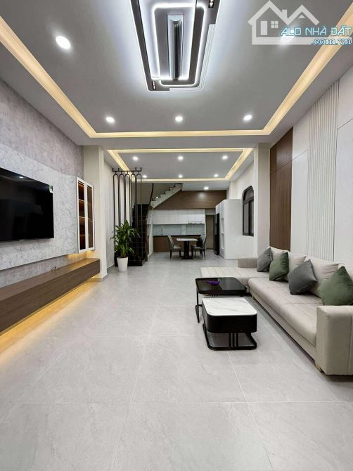 10.4 TỶ -MẶT TIỀN TRẦN BÁ GIAO, GIÁP BÌNH THẠNH – 72M², 5 TẦNG, NỞ HẬU – NHÀ MỚI ĐẸP ỞNGAY - 2